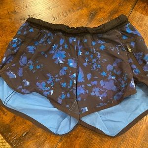 Not the best condition, size 4, length 4